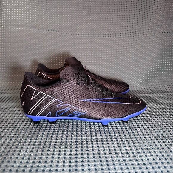 ***NWT*** Men’s Nike Mercurial Vapor 15 Club FG Soccer Cleats - Picture 2 of 10